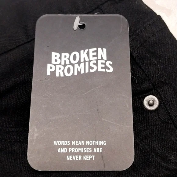 Broken‎ Promises By Zumiez NWT Unisex Size 30 Black White Denim Jeans Slim Fit - Picture 6 of 16